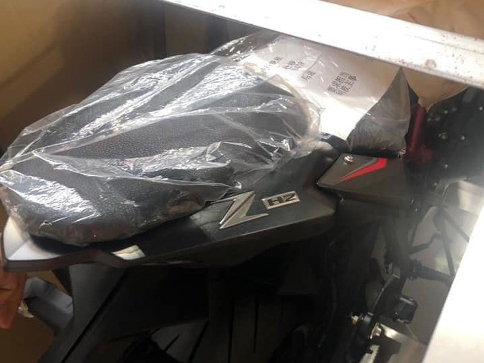 You can clearly see the Kawasaki Z H2 badging on this bike You can clearly see the Kawasaki Z H2 badging on this bike