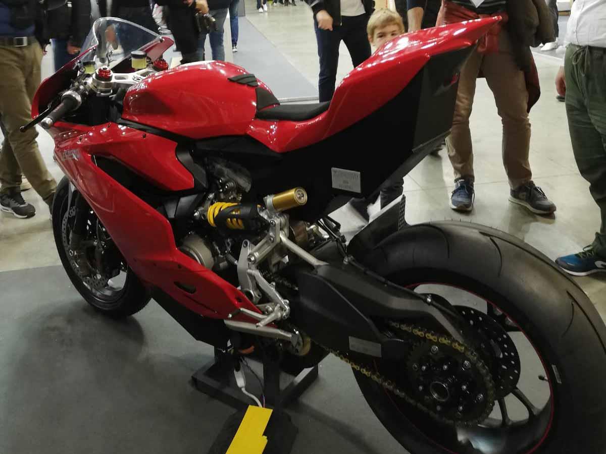 The bike now features an electric motor alongside the V-Twin The bike now features an electric motor alongside the V-Twin