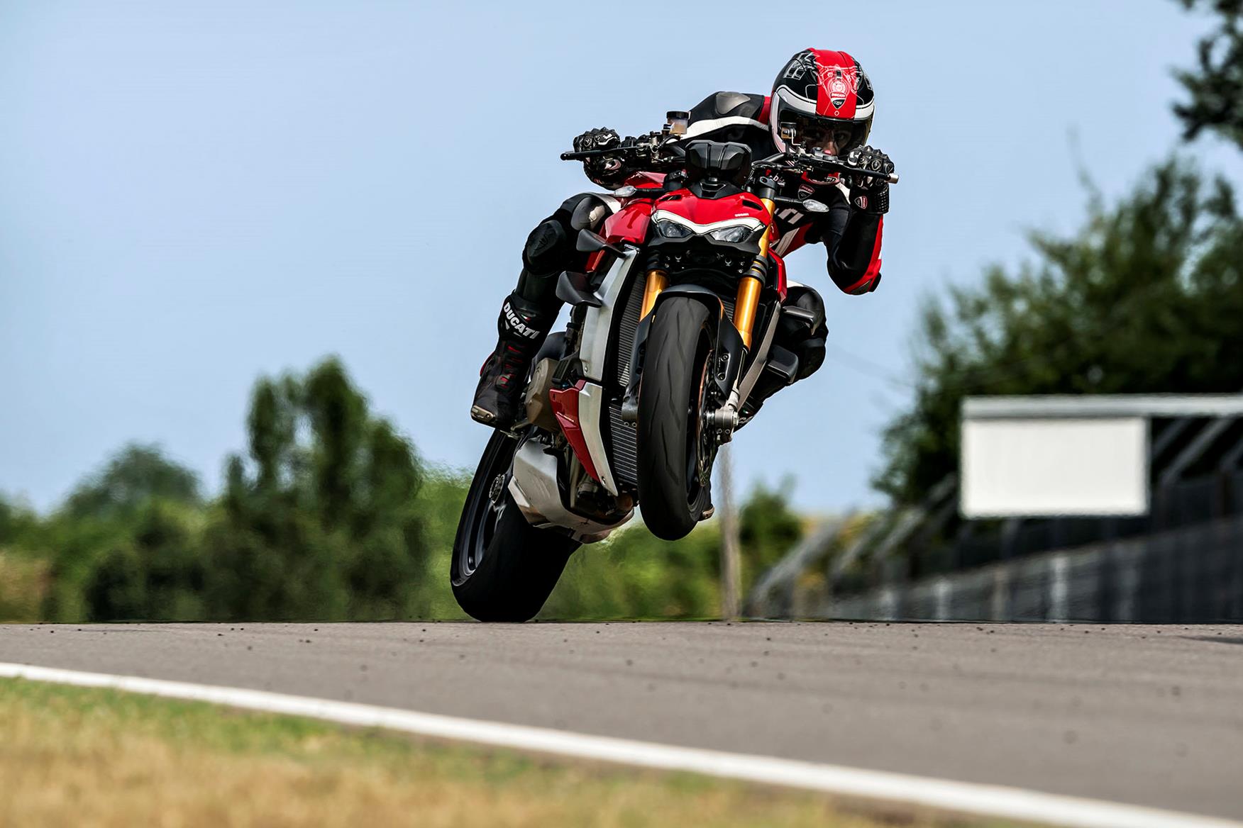 The 2020 Ducati Streetfighter V4 The 2020 Ducati Streetfighter V4