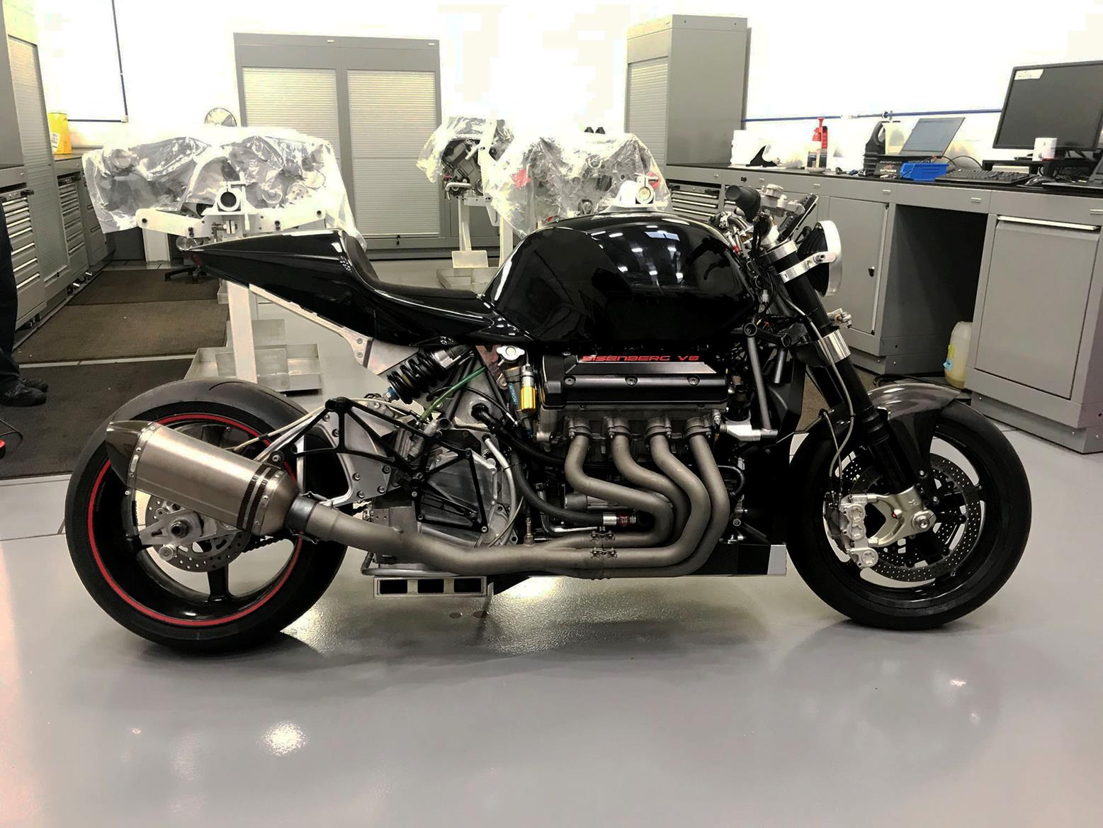 Eisenberg V8 side on Eisenberg V8 side on