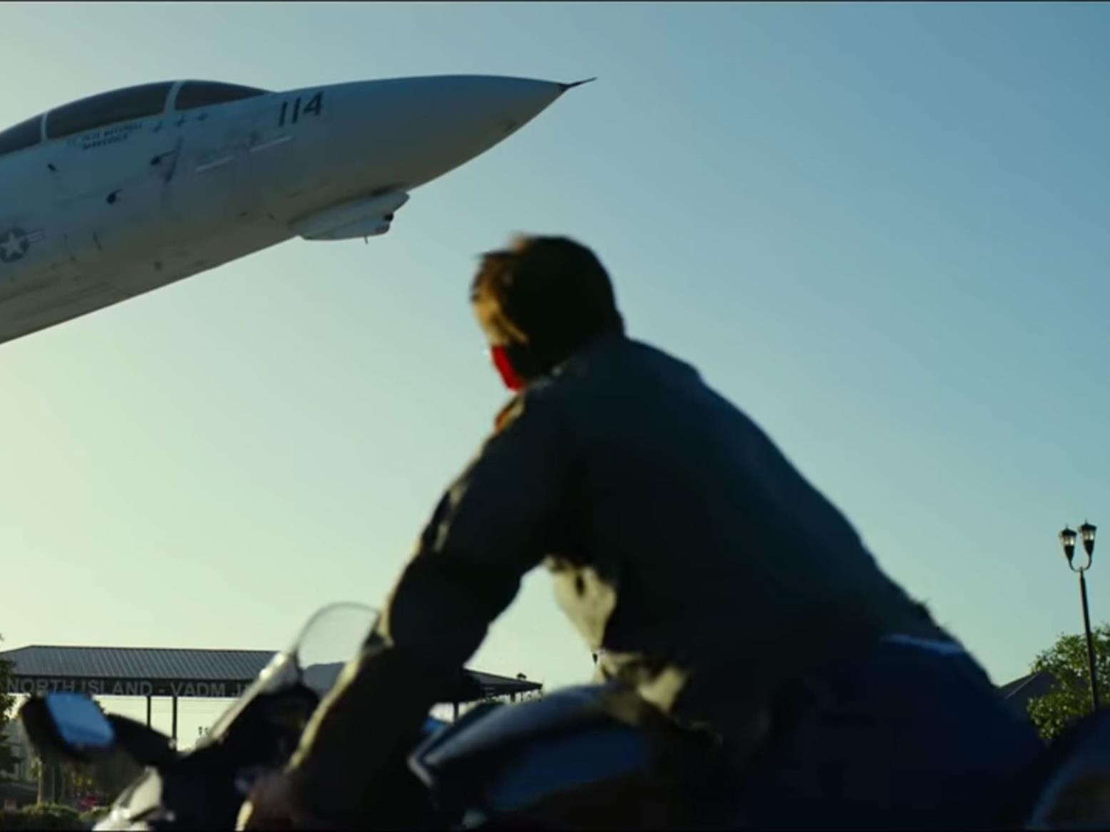 Tom Cruise on a Kawasaki H2 Tom Cruise on a Kawasaki H2