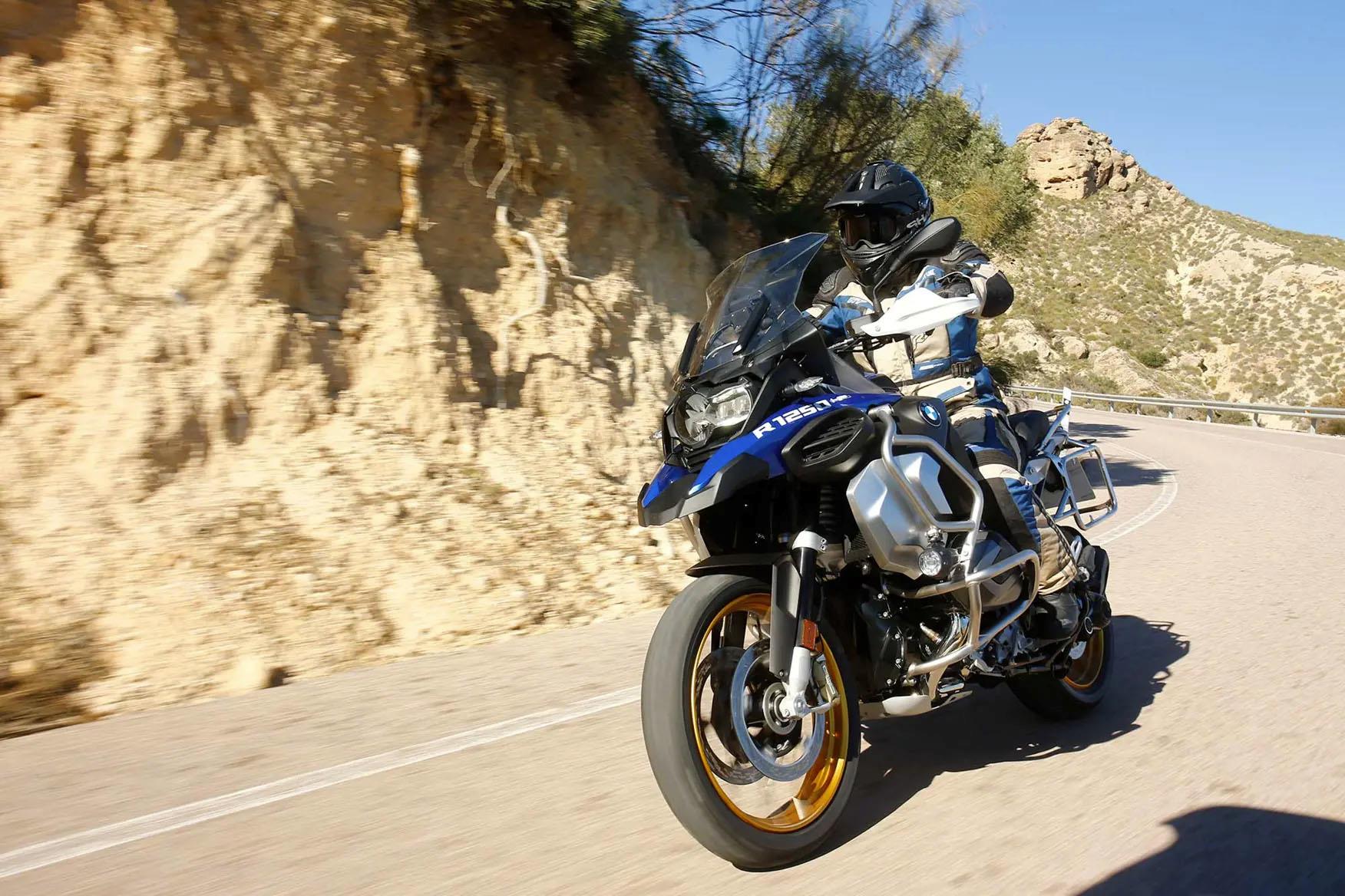 BMW R1250GS Adventure takes over where the BMW 1200 GS left off BMW R1250GS Adventure takes over where the BMW 1200 GS left off