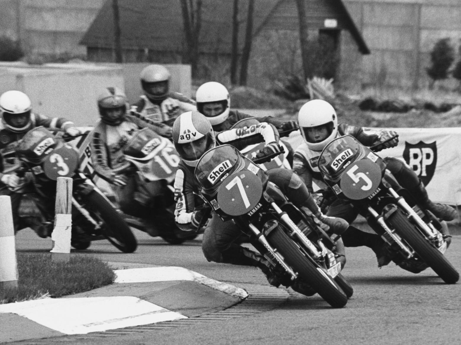 Racing the Yamaha RD350LC Racing the Yamaha RD350LC