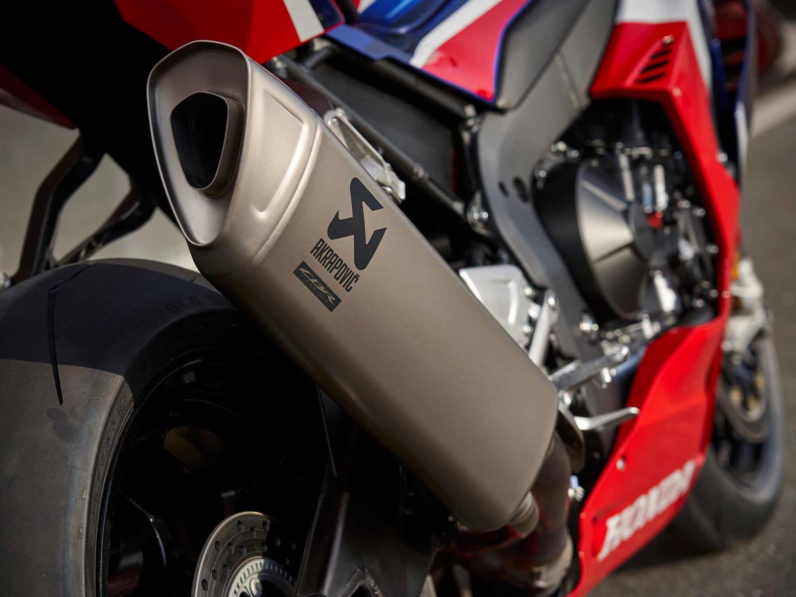 Honda CBR1000RR-R Fireblade SP exhaust Honda CBR1000RR-R Fireblade SP exhaust