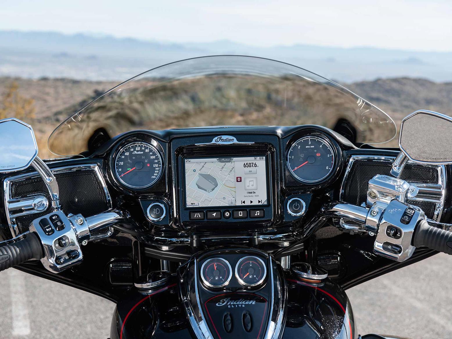 Indian Roadmaster Elite infotainment system Indian Roadmaster Elite infotainment system