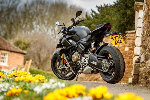 Ducati Streetfighter V4s 2020 On Review Mcn