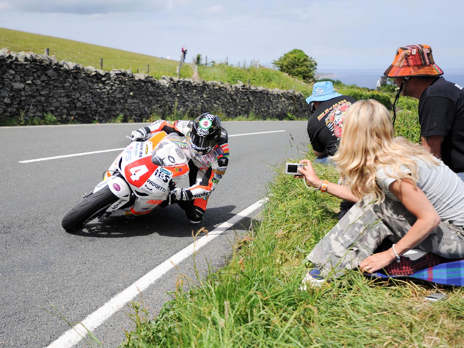 2010 Hutchy Superstock TT win 2010 Hutchy Superstock TT win