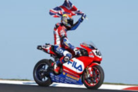 Close call for second Hodgson victory