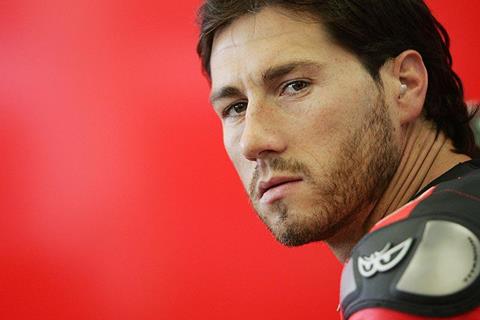 Xaus signs for Yamaha