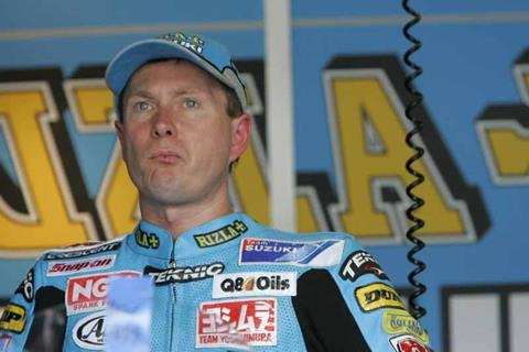 Reynolds breaks leg