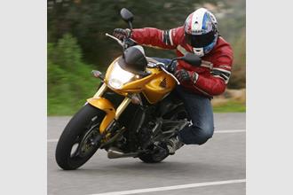 Honda CB600F Hornet motorcycle review - Riding