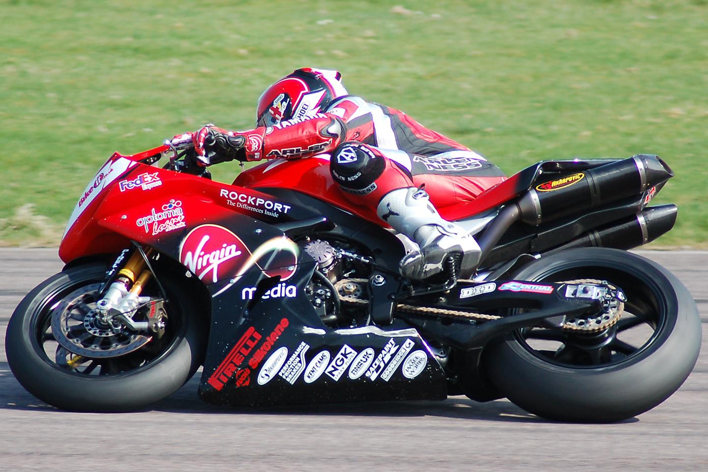thruxtonr