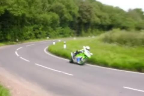 Video: Ducati 916 v Kawasaki ZXR750 - Iconic bikes at bargain prices
