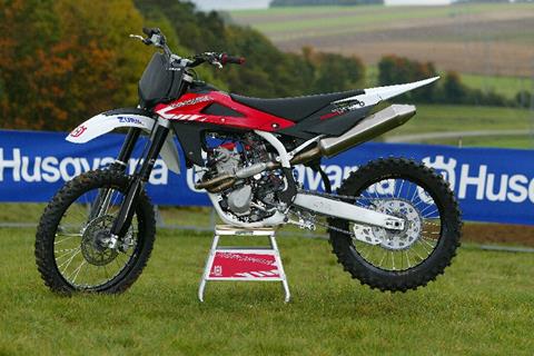 2008 Husqvarna bikes in action