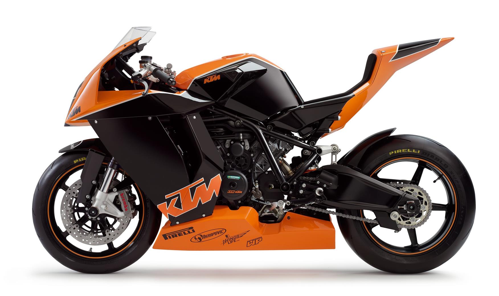 KTM reveals RC8 racer | MCN