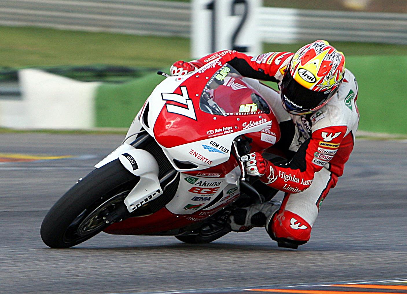 Ba77a's glad there's more Brits in WSB | MCN