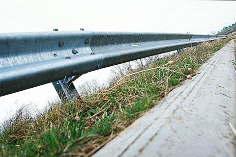 First Euro standard for motorcycle friendly crash barriers