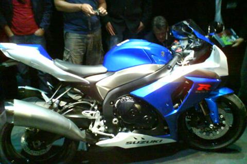 First 2009 suzuki GSX-R1000 and Intruder launch pics