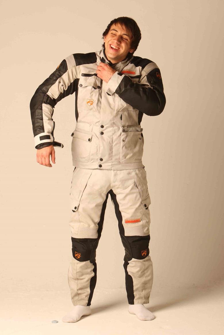 Akito Desert Suit review | MCN