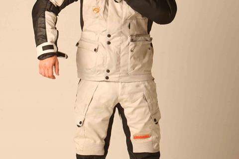 Akito Desert Suit review