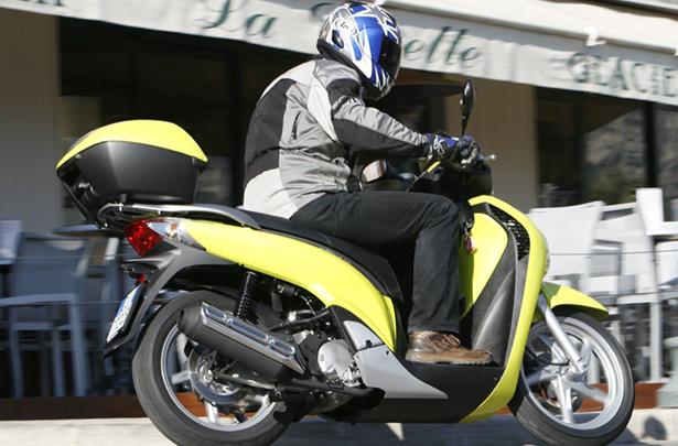 5 Great 125cc Scooters Mcn