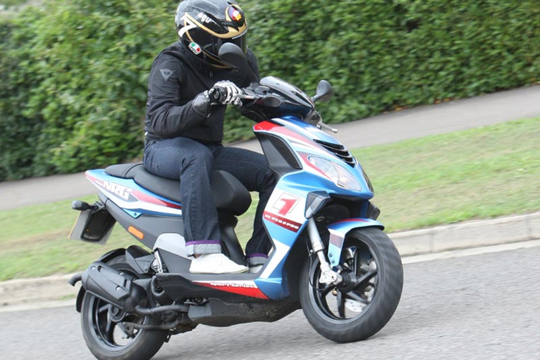 PIAGGIO NRG 50 (1999-on) Review | Speed, Specs & Prices | MCN