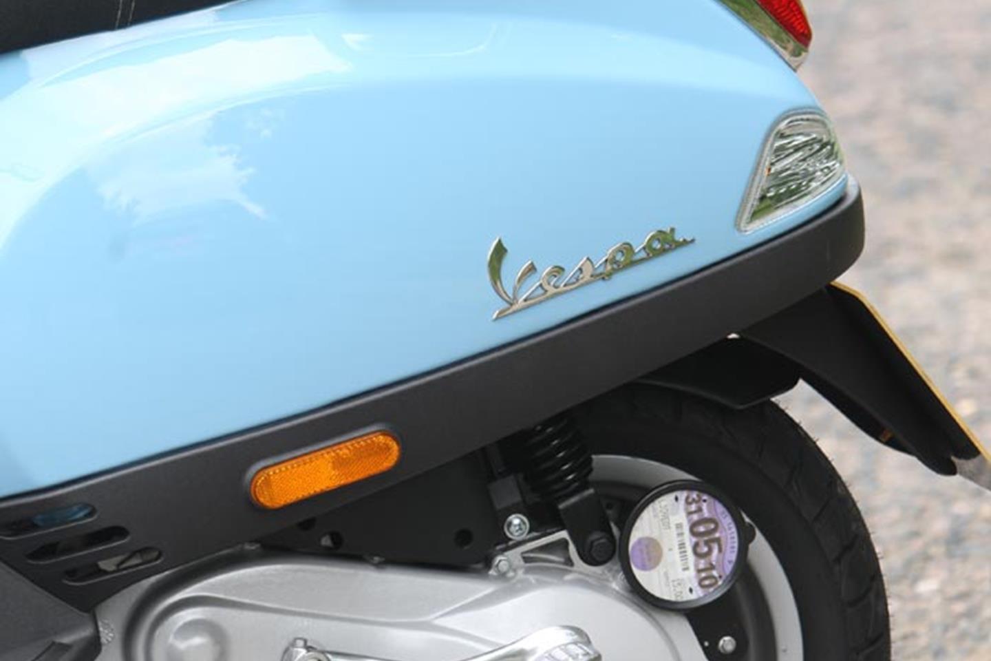 Piaggio Vespa Lx On Review Specs Prices Mcn