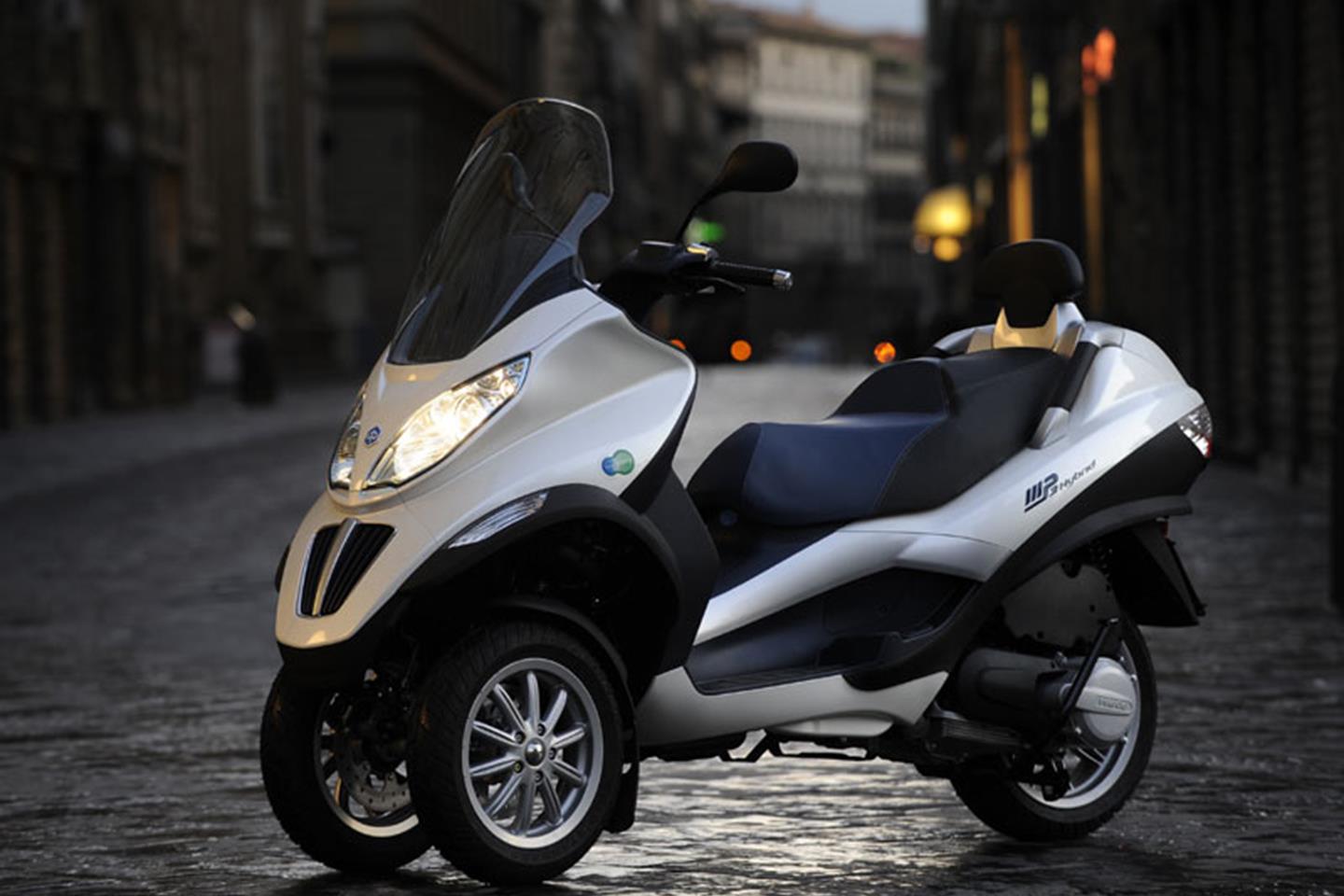 piaggio mp3 hybrid