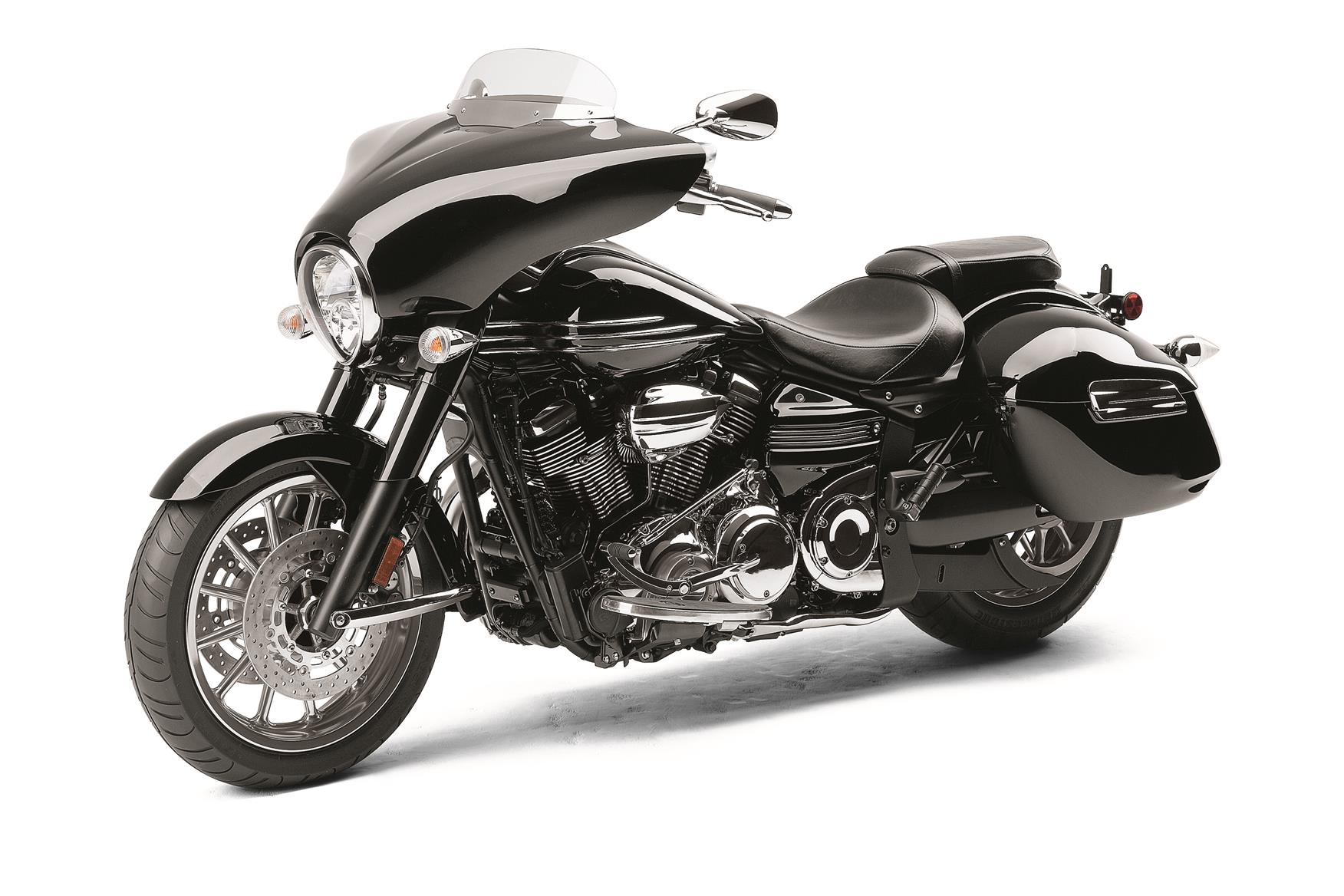 Yamaha Stratoliner Deluxe To Rival H D Street Glide Mcn