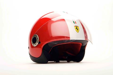 Kit review: Ferrari Rosso helmet
