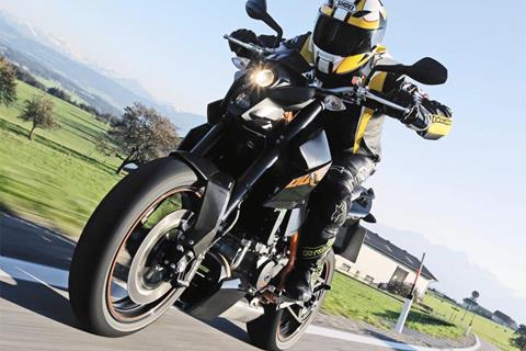 KTM Duke R first ride