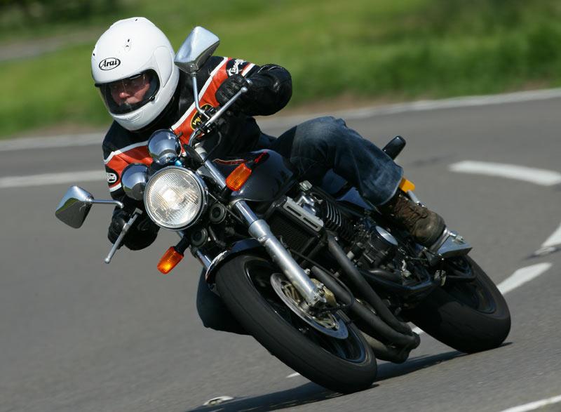 Honda Cb400 1992 On Review Speed Specs Prices Mcn