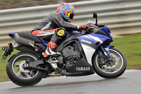 First test: Metzeler Sportec M5 Interact