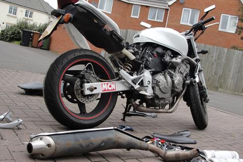 Staff bikes: Honda Hornet 600 - The neighbours won't be happy...