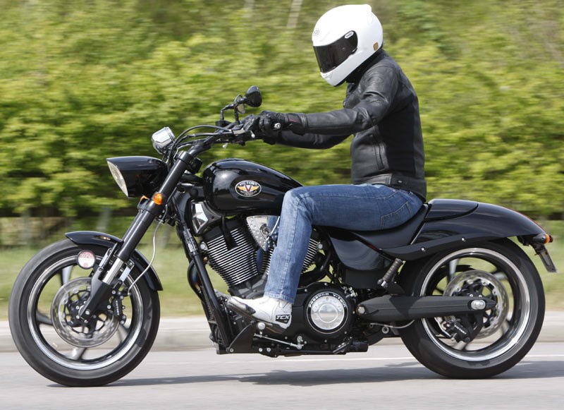 Victory Hammer 8 Ball >> Victory Hammer 8 Ball 2010 On Review Specs Prices Mcn Victory Hammer 8 Ball >> Victory Hammer 8 Ball 2010 On Review Specs Prices Mcn