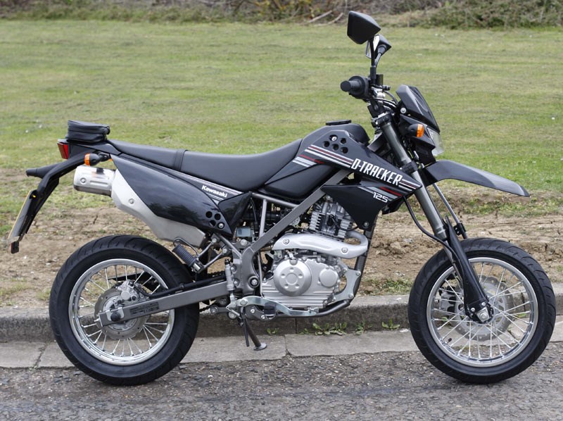 KAWASAKI D-TRACKER 125 (2010-on) Review, Specs & Prices | MCN