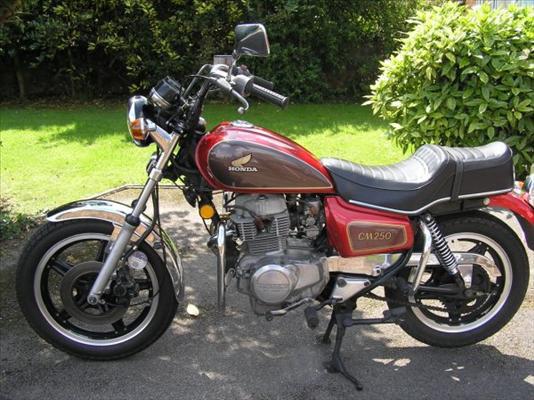 Honda CB250RS