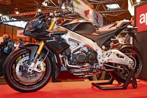 New Aprilia Tuono V4R reaction