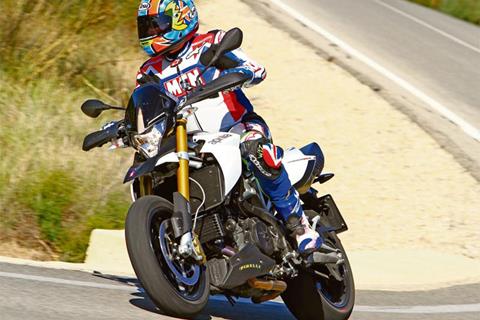 Aprilia Dorsoduro 1200 gets traction control & ABS - 'fun and safe'