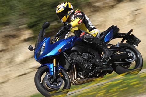 2010 Yamaha Fazer8 - full review
