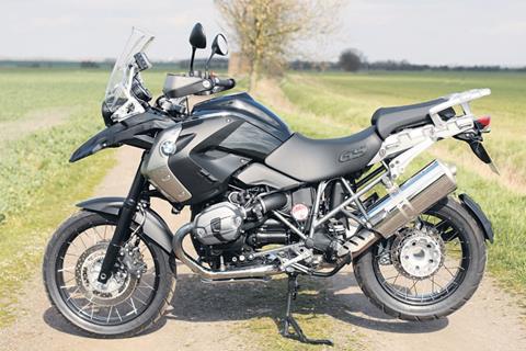 New BMW R1200GS Triple Black first ride