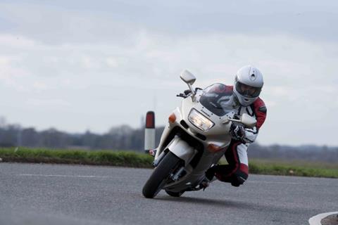 Where are my ZZ-R600's spark plugs?!