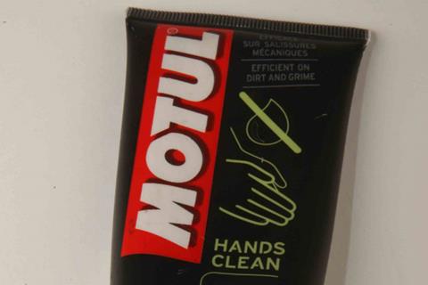 Motul M4 Hands Clean