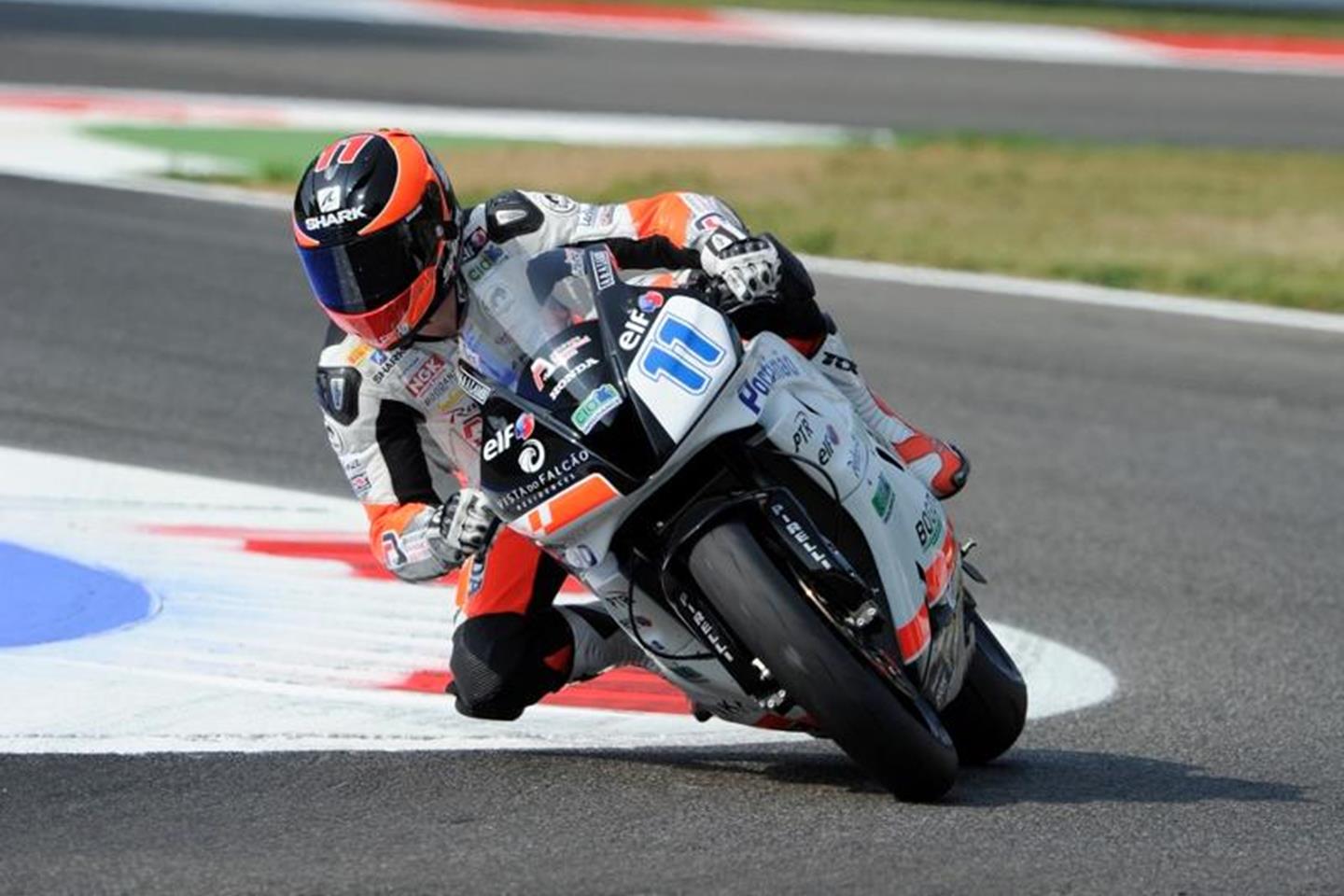 Silverstone WSS Lowes raises the bar in Saturday’s free practice MCN