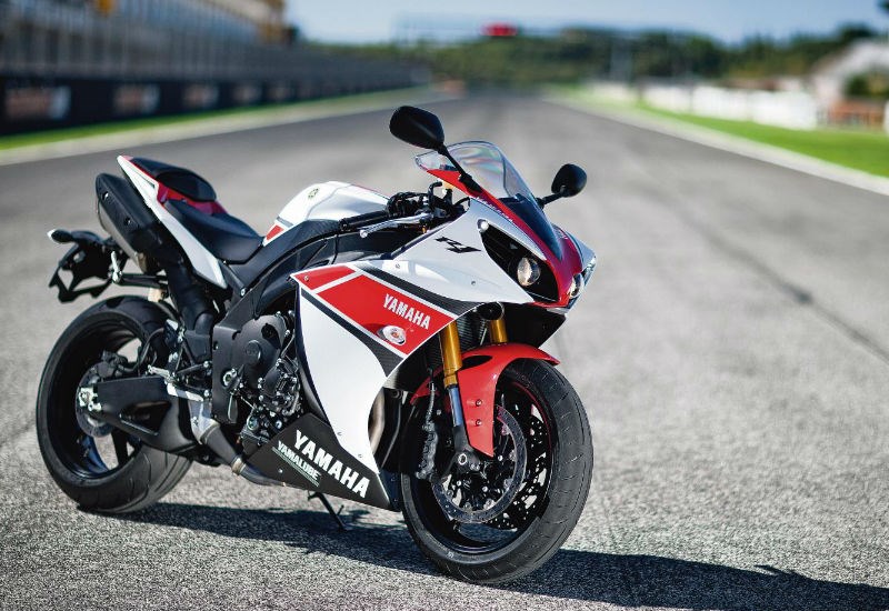 2012 yamaha r1 price