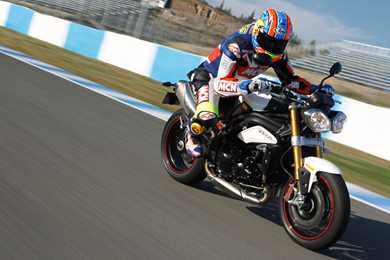 TRIUMPH SPEED TRIPLE 1050 R  (2012-on)