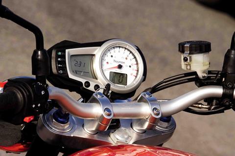 Triumph Speed Triple’s clocks have packed up
