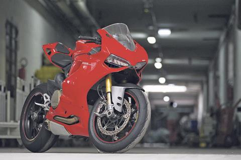 Video: Building the Ducati 1199 Panigale