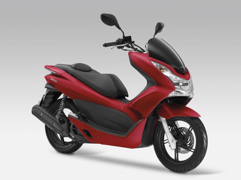 New Honda PCX125 gets claimed 133mpg | MCN