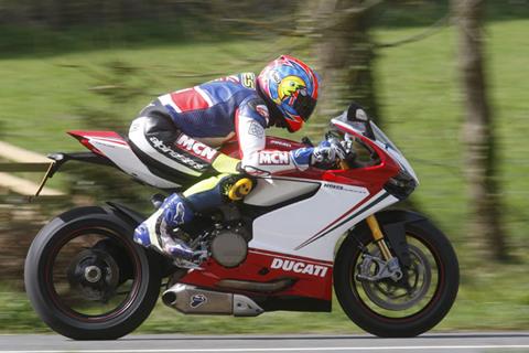 Ducati 1199 Panigale Tricolore first ride